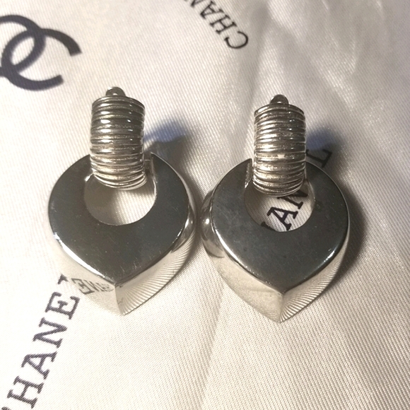 GIVENCHY PARIS NY Door Knocker Earrings ~ Vintage - Picture 4 of 6